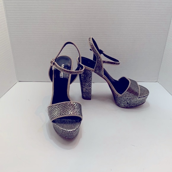 Nine West Shoes - Nine West Snake Skin Carnation Ankle Strap Sandals.  SZ 6